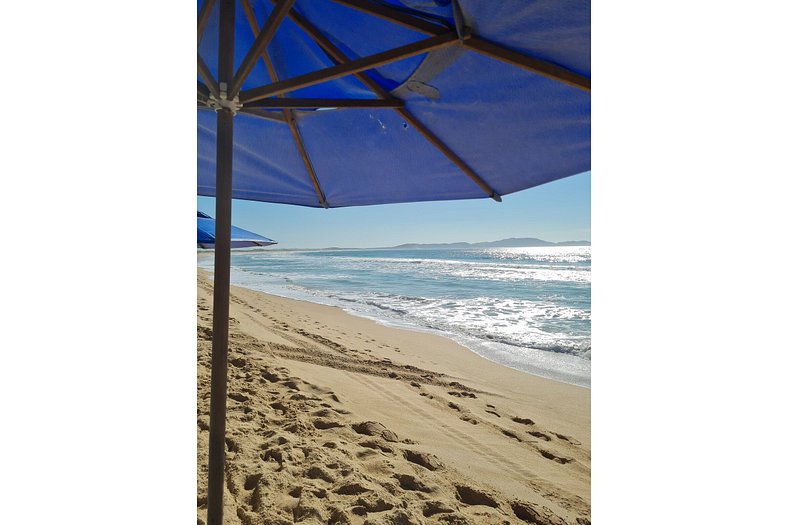 Apto Duplex, Peró - Cabo Frio. Conforto, Piscina, Beira Mar.