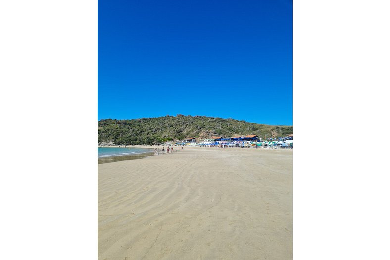 Apto Duplex, Peró - Cabo Frio. Conforto, Piscina, Beira Mar.