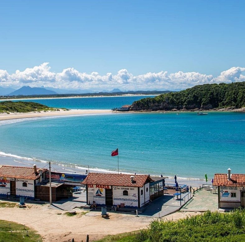 Apto Duplex, Peró - Cabo Frio. Conforto, Piscina, Beira Mar.