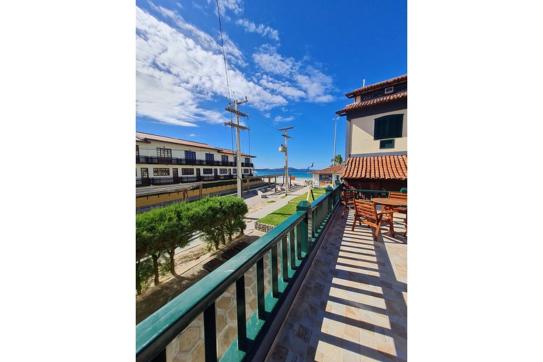 Apto Duplex, Peró - Cabo Frio. Conforto, Piscina, Beira Mar.