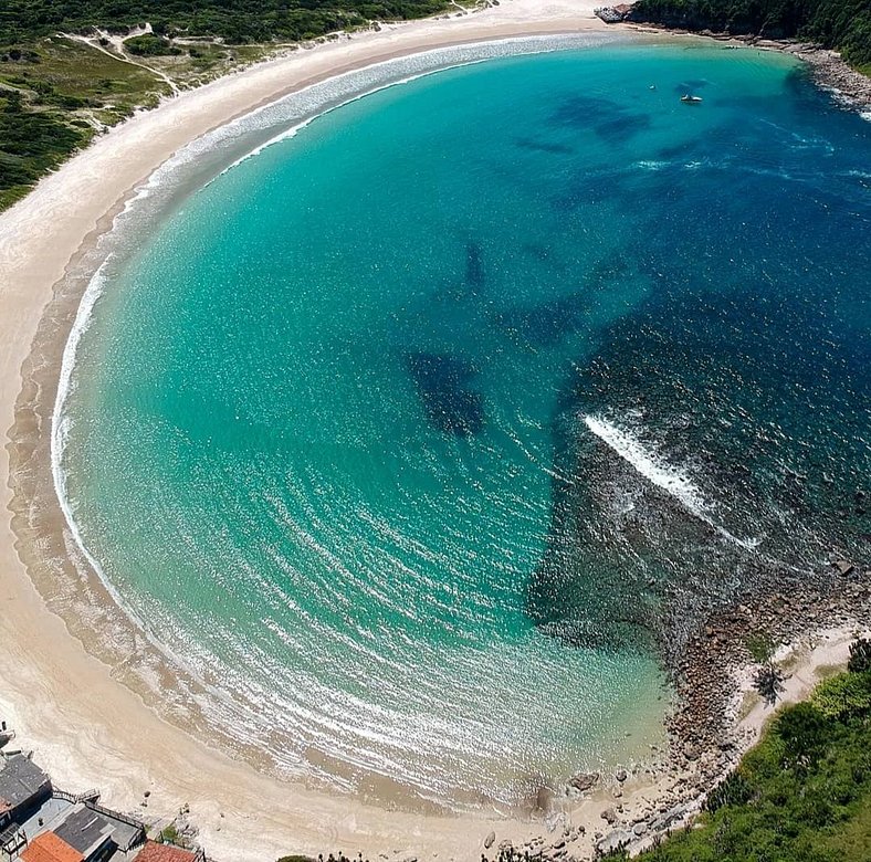 Apto Duplex, Peró - Cabo Frio. Conforto, Piscina, Beira Mar.